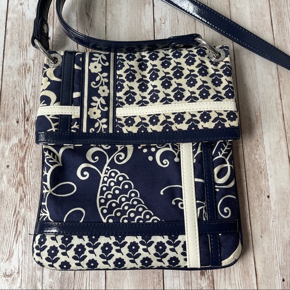 VERA BRADLEY TWIRLY BIRD NAVY WHITE CROSS BODY BAG - Picture 2 of 10